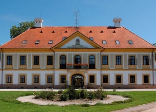 Új-Ebergényi kastély